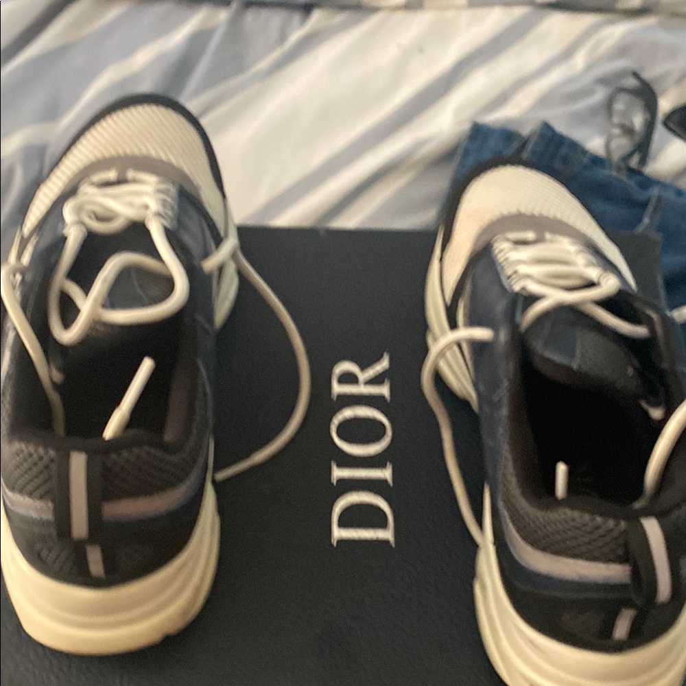 Dior Blue and White Sneakers with Mesh Uppers - Picture 4 of 6